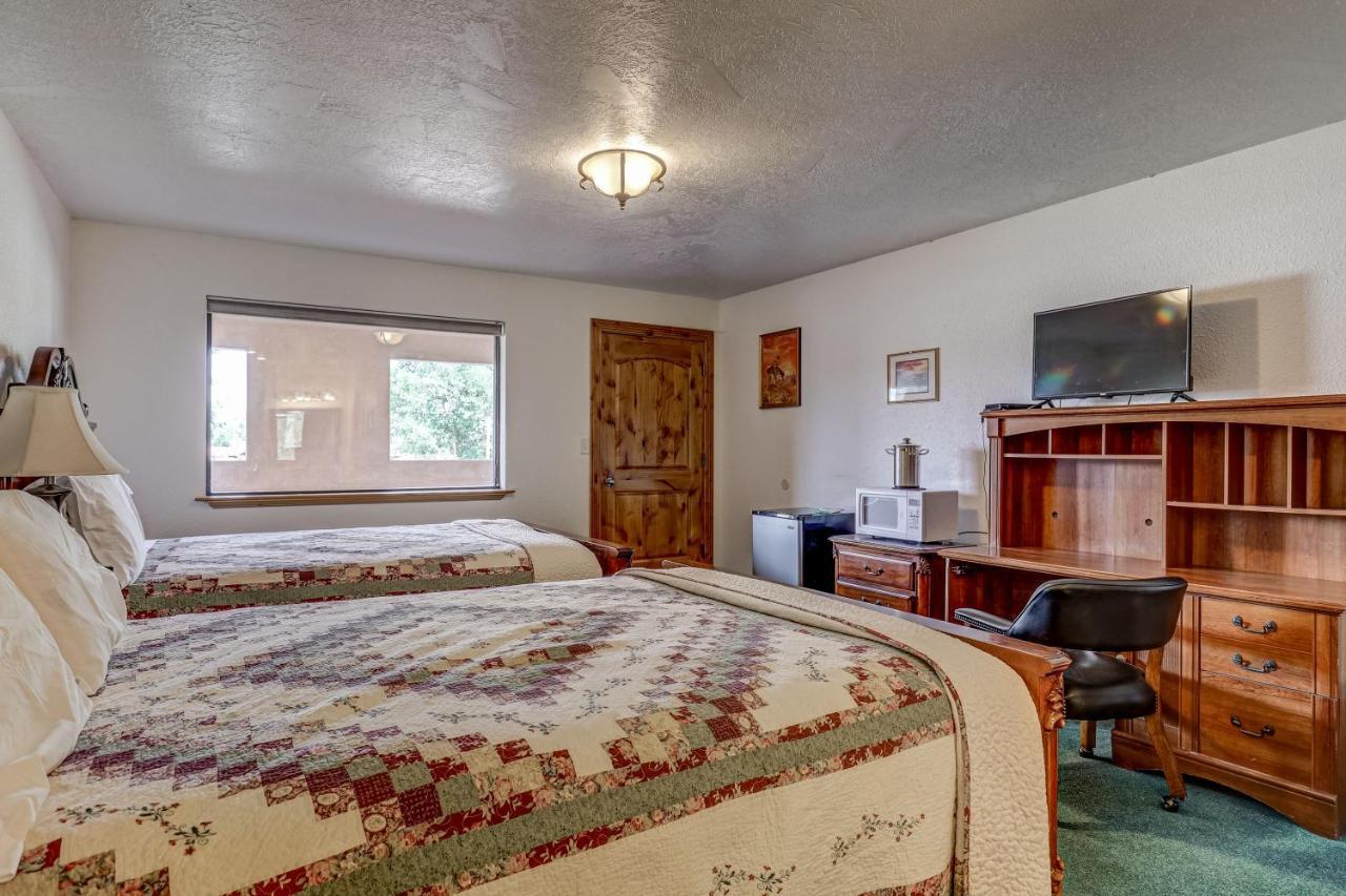 The Snuggle Inn Loa Extérieur photo
